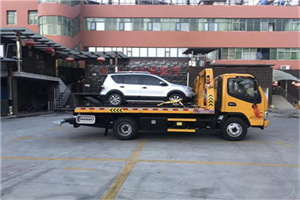 东四汽车紧急补胎换胎救援