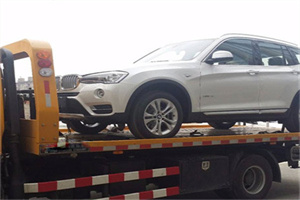 东四拖车24小时服务电话