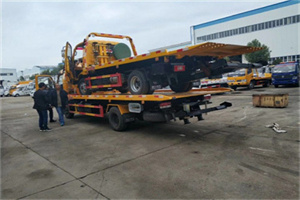 东四同城汽车补胎